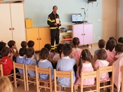 Lezione all'Asilo CAIROLI (click to enlarge)